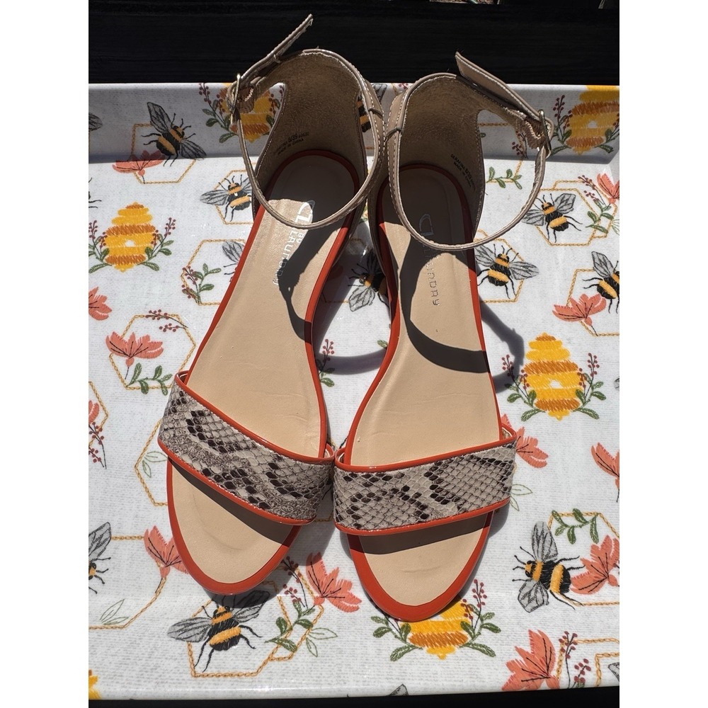 CL by Laundry Orange Snakeskin Ankle Strap Flat Open Toe Sandals Sz 8 - Picture 2 of 5
